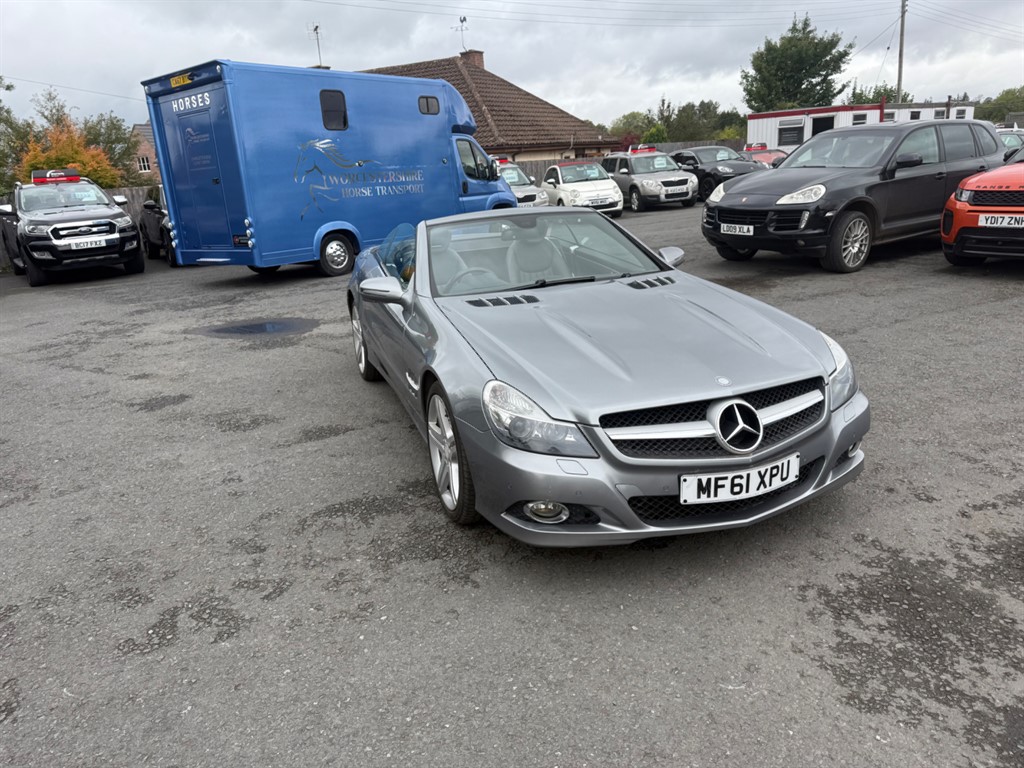 Used Mercedes-Benz SL 2011 for sale - 77075186: Photo 2