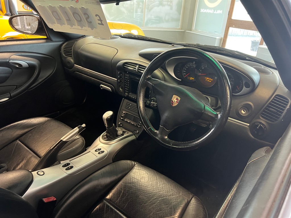 Used Porsche 911 2004 for sale - 77075193: Photo 2