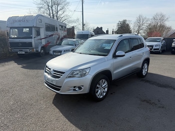Used Volkswagen Tiguan 2010 for sale - 77075168: Photo