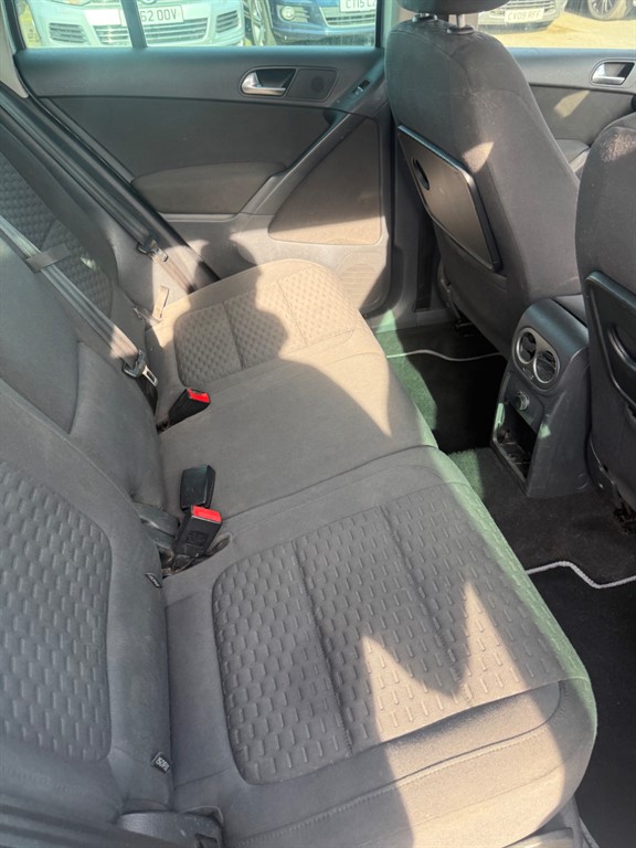 Used Volkswagen Tiguan 2010 for sale - 77075168: Photo 6