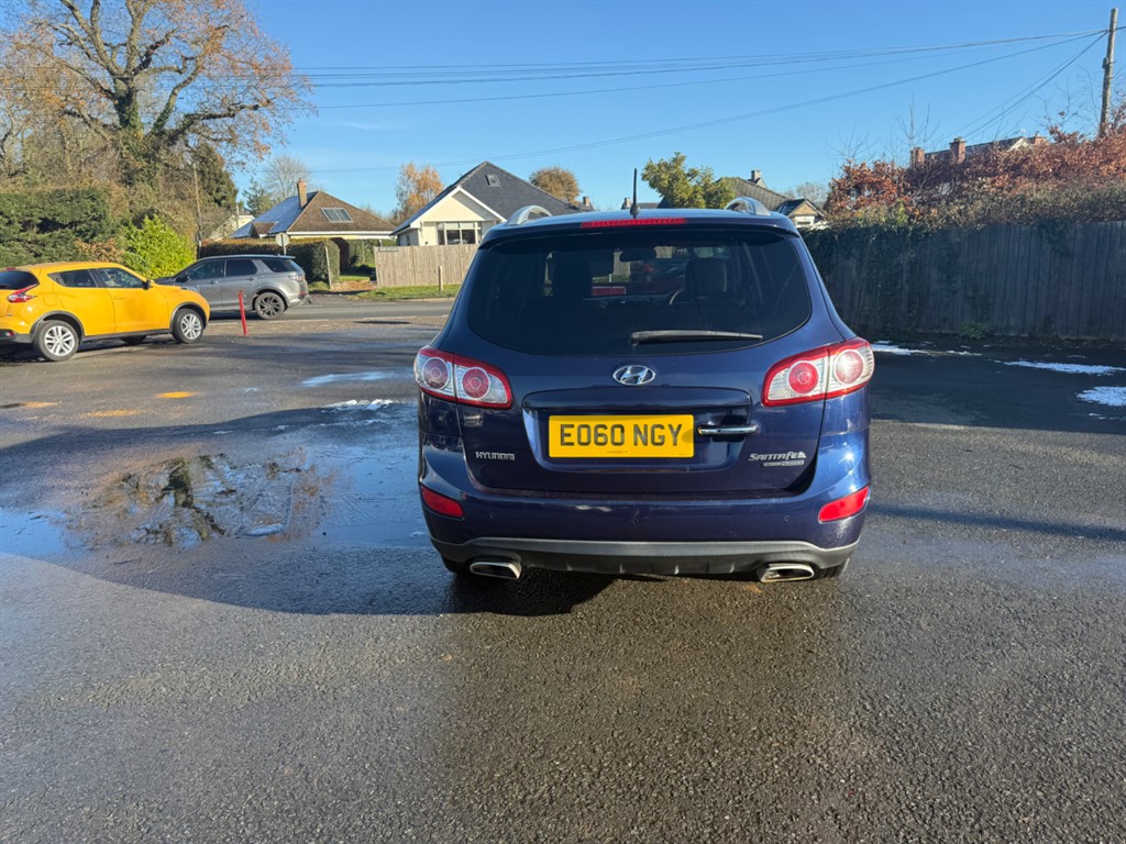 Used Hyundai Santa Fe 2010 for sale - 77075164: Photo 4