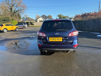 Used Hyundai Santa Fe 2010 for sale - 77075164: Photo