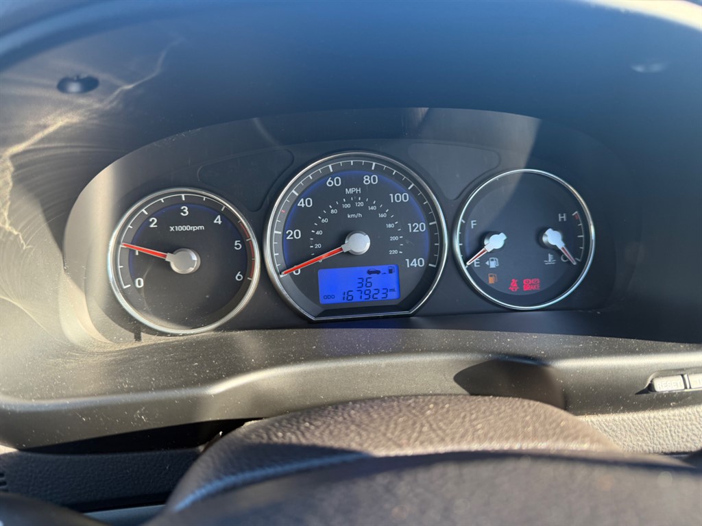 Used Hyundai Santa Fe 2010 for sale - 72953520: Photo 10