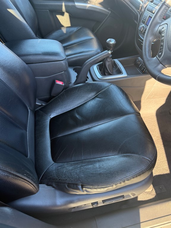 Used Hyundai Santa Fe 2010 for sale - 72953520: Photo 8