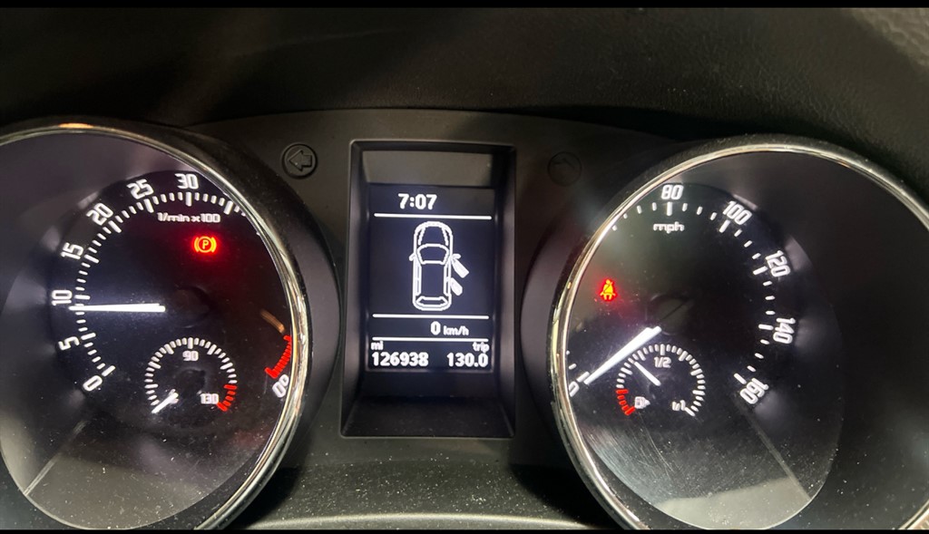 Used Skoda Yeti 2014 for sale - 77106216: Photo 5