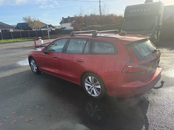 Used Volvo V60 2019 for sale - 76557089: Photo