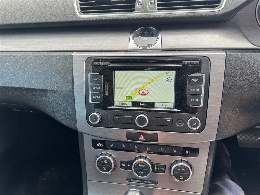 Used Volkswagen Passat 2013 for sale - 77106204: Photo 10