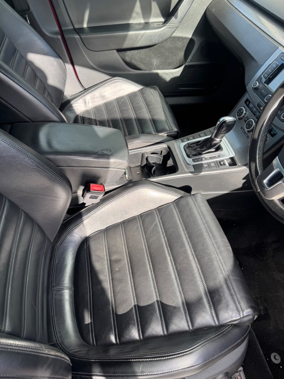 Used Volkswagen Passat 2013 for sale - 77106204: Photo 9