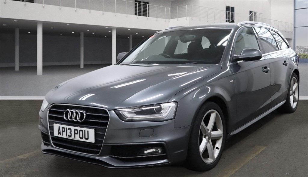 Used Audi A4 2013 for sale - 77911530: Photo 2
