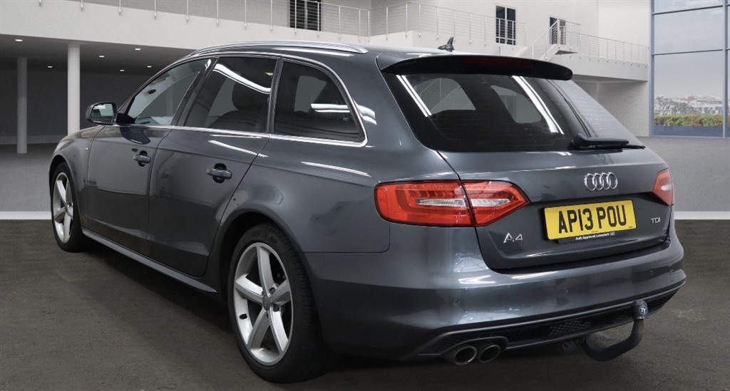 Used Audi A4 2013 for sale - 77911530: Photo 3