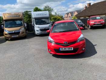 Used Toyota Yaris 2014 for sale - 71572420: Photo
