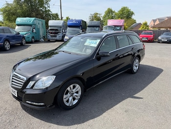 Used Mercedes-Benz E Class 2012 for sale - 78670991: Photo
