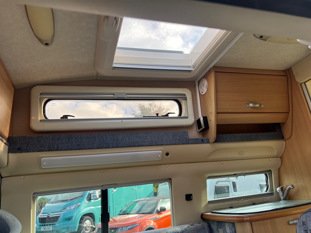 Used Volkswagen Transporter 2007 for sale - 76384963: Photo 8