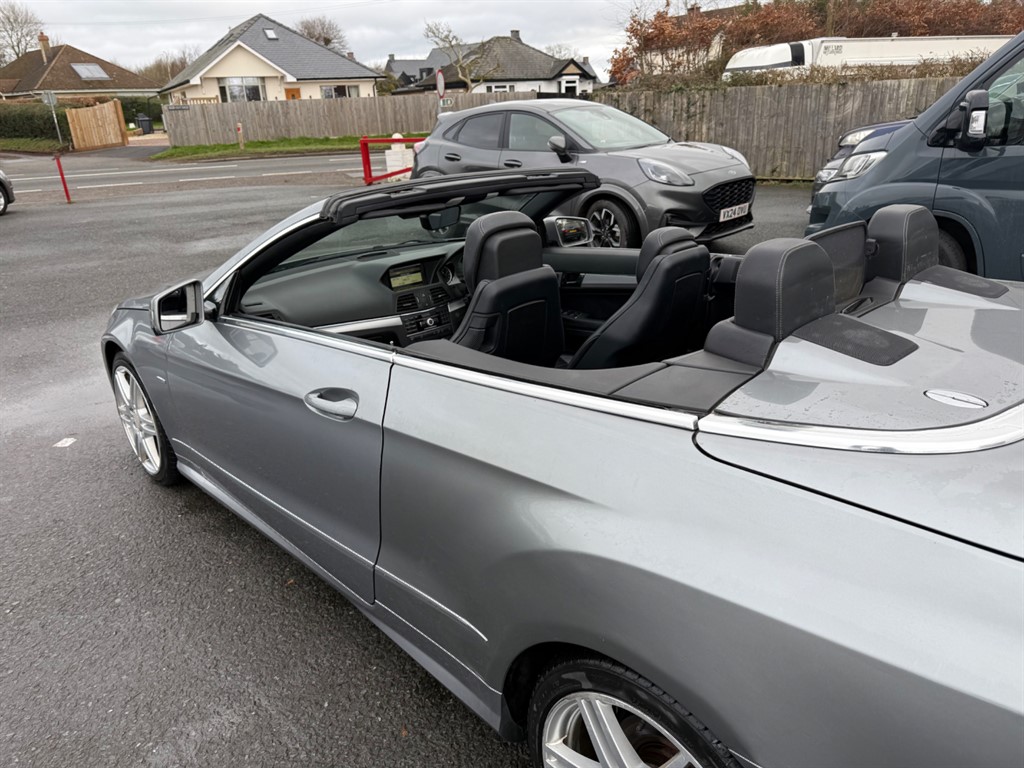 Used Mercedes-Benz E Class 2011 for sale - 77653389: Photo 11