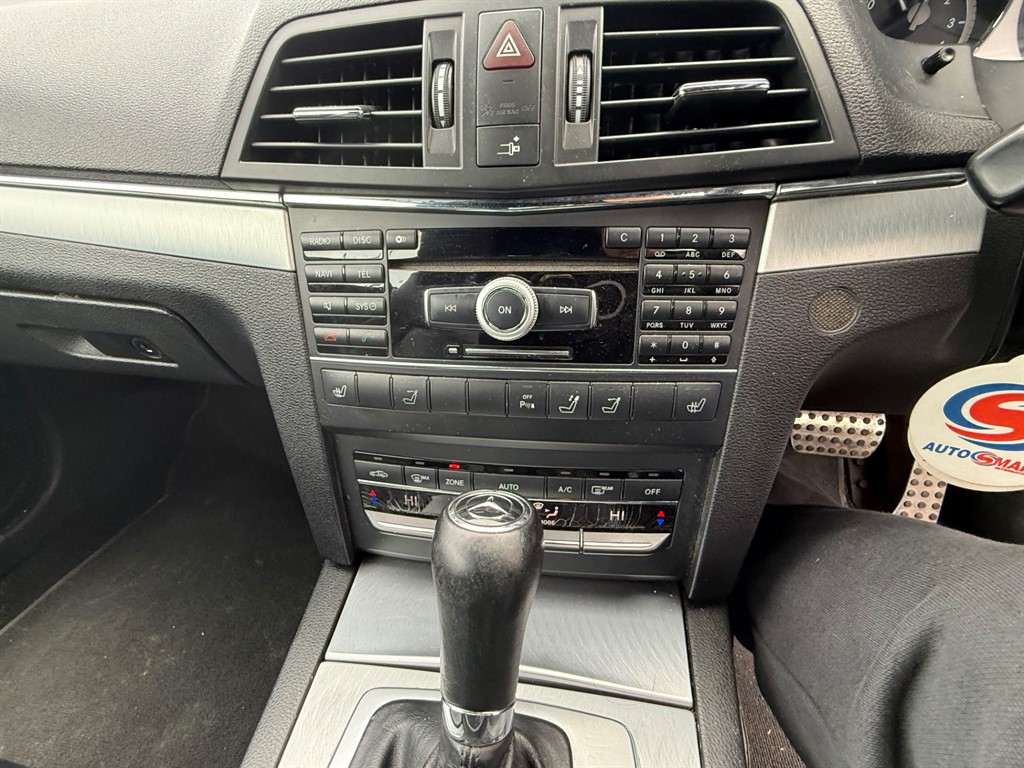 Used Mercedes-Benz E Class 2011 for sale - 77653389: Photo 8