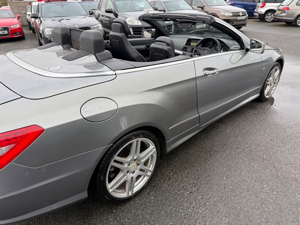 Used Mercedes-Benz E Class 2011 for sale - 77653389: Photo 9