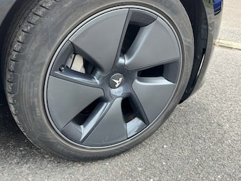 Used Tesla Model 3 2021 for sale - 79743120: Photo