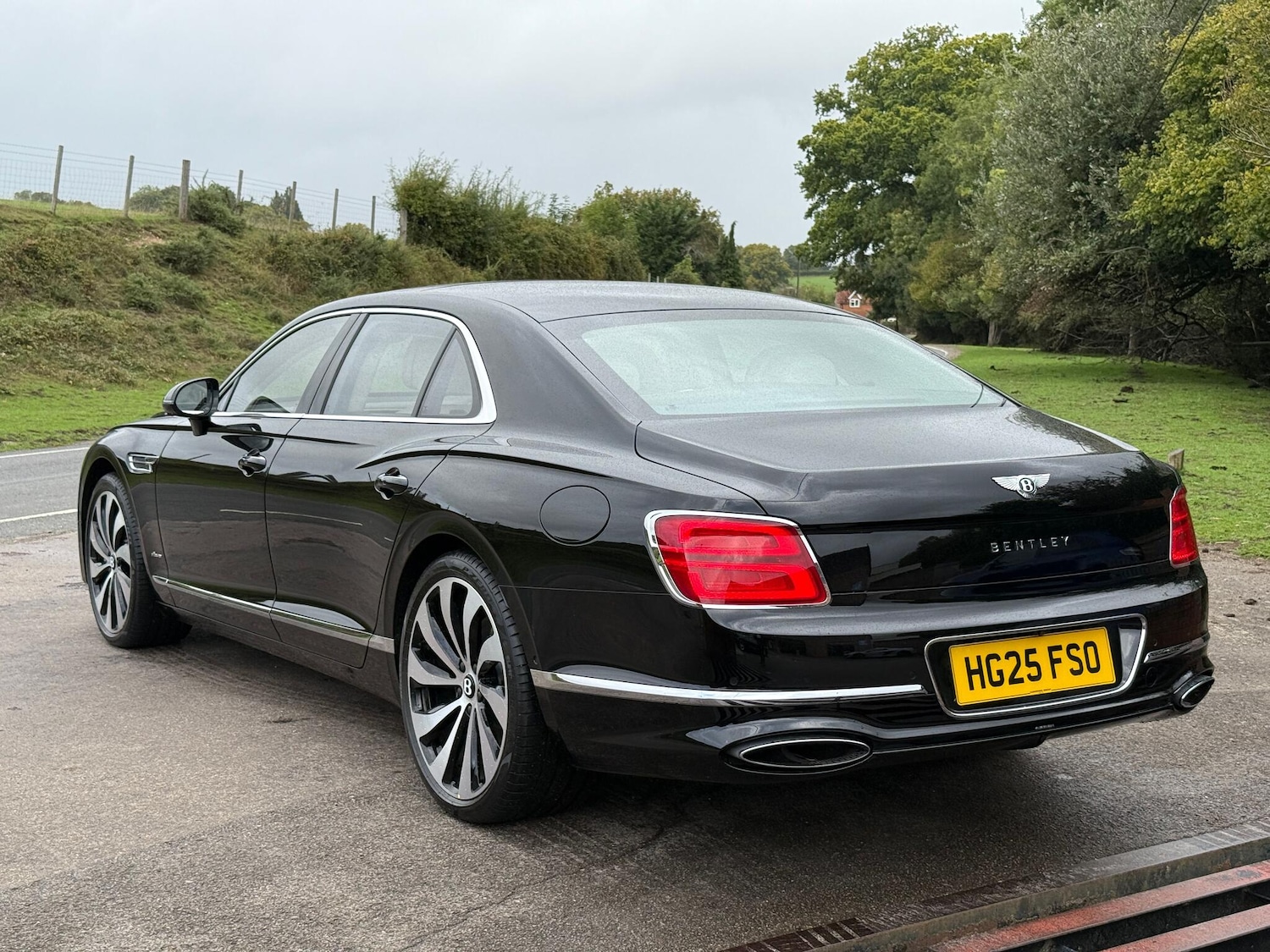 Used Bentley Flying Spur 2025 for sale - 76865550: Photo 15