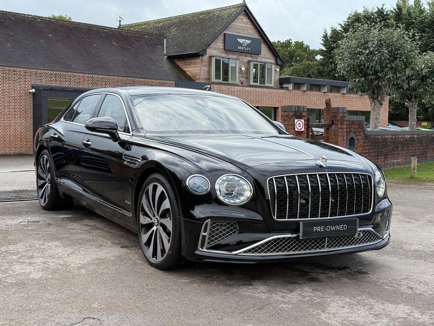 Used Bentley Flying Spur 2025 for sale - 76865550: Photo 27