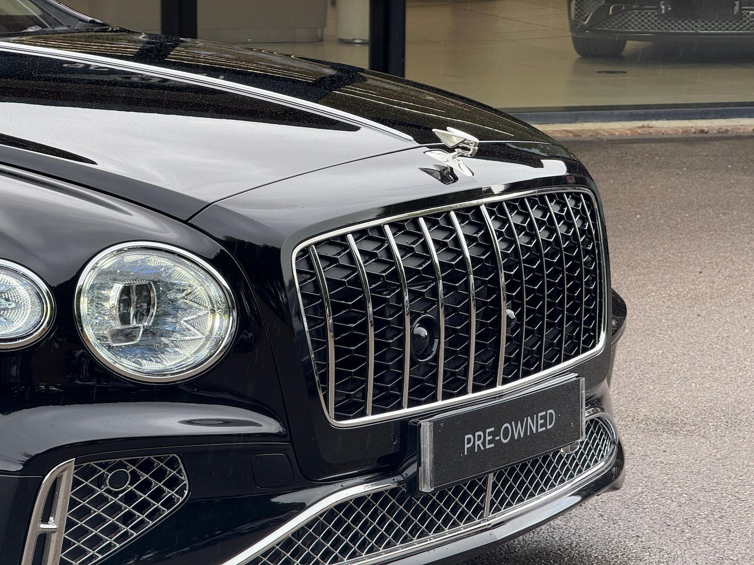 Used Bentley Flying Spur 2025 for sale - 76865550: Photo 4