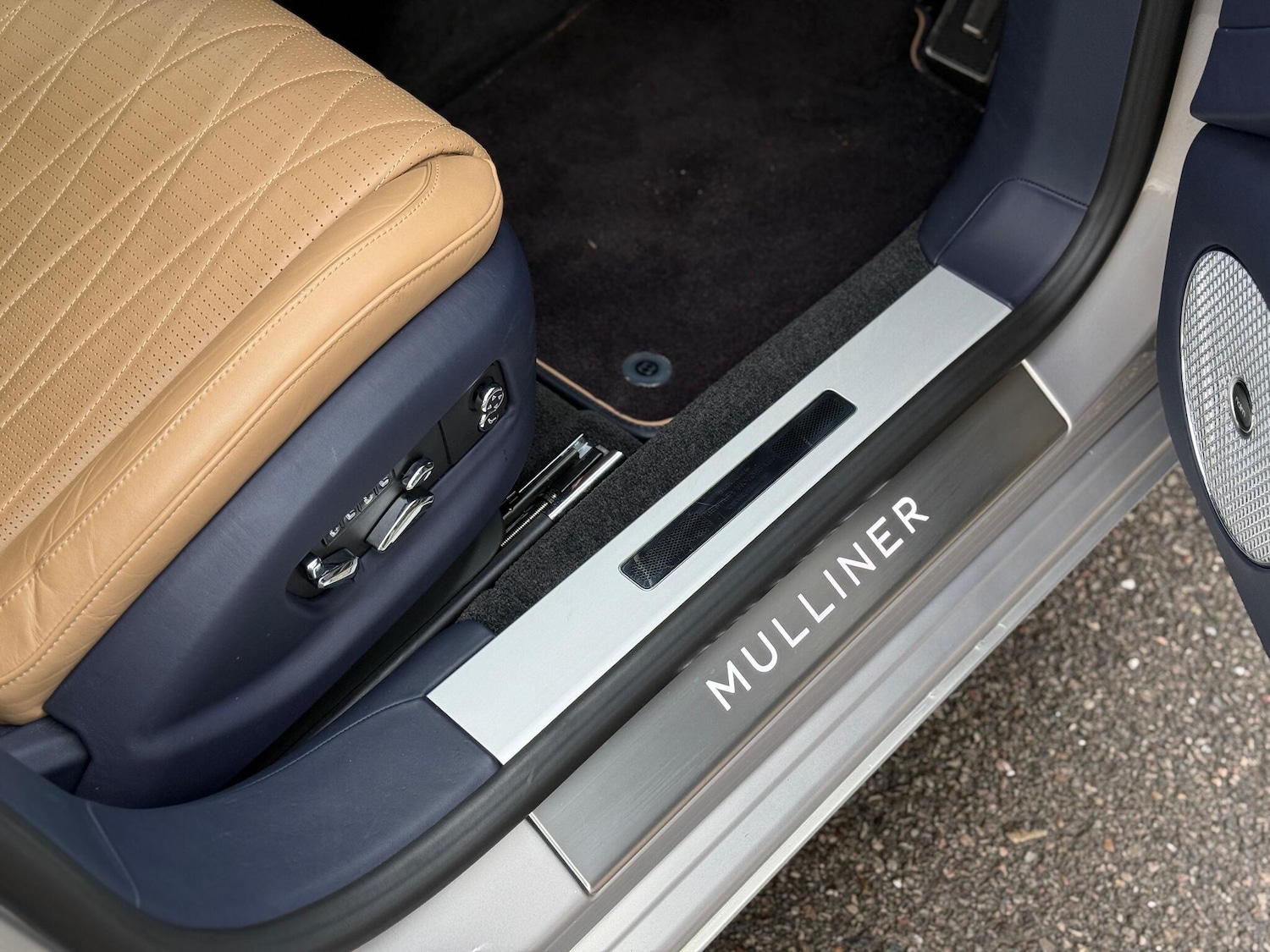 Used Bentley Flying Spur 2023 for sale - 77625279: Photo 16