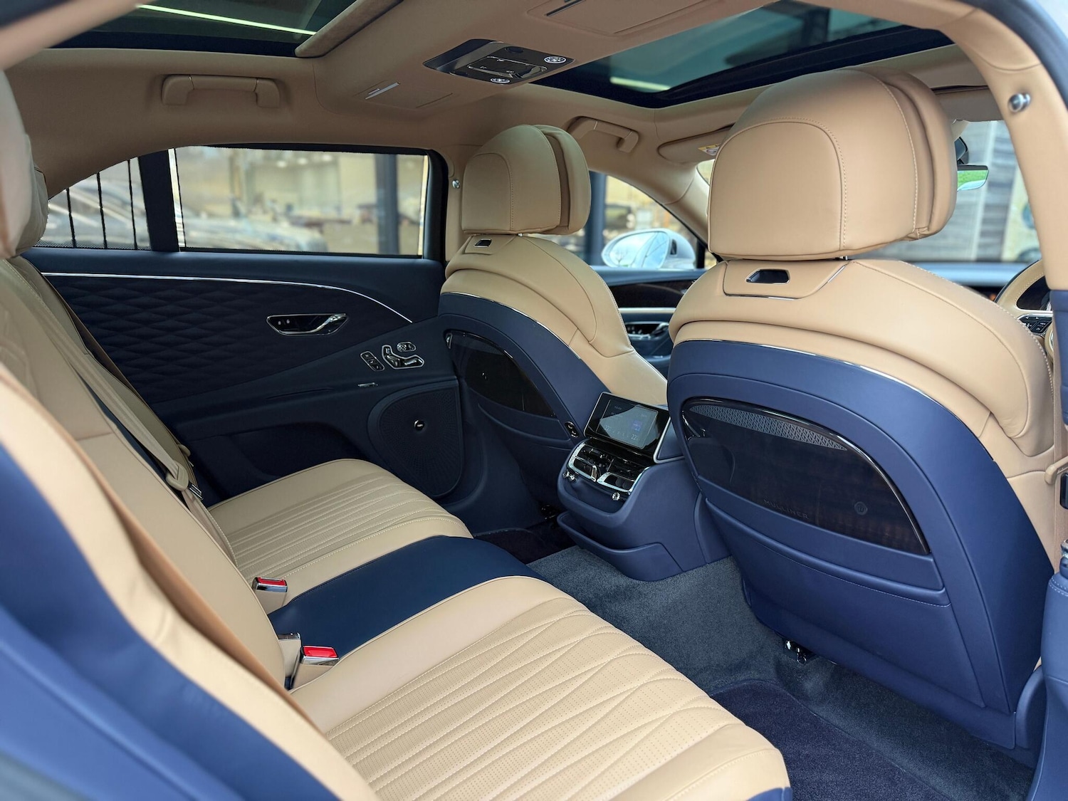 Used Bentley Flying Spur 2023 for sale - 77625279: Photo 22