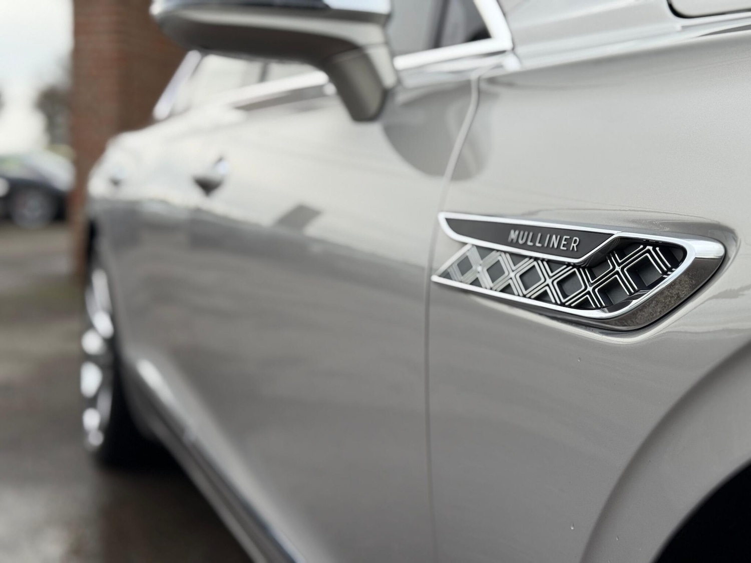 Used Bentley Flying Spur 2023 for sale - 77625279: Photo 3