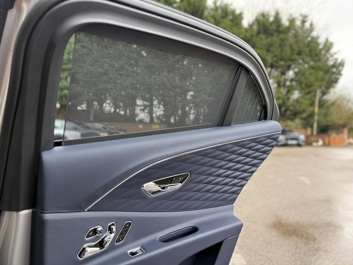 Used Bentley Flying Spur 2023 for sale - 77625279: Photo 37