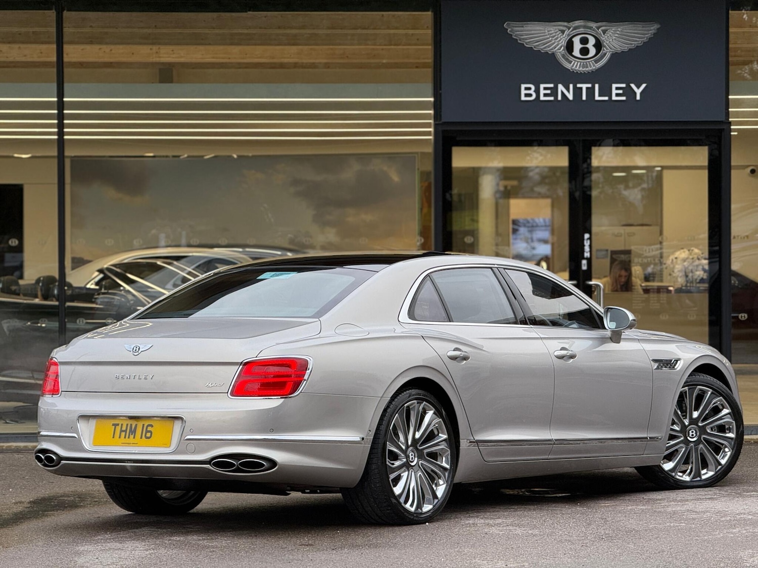 Used Bentley Flying Spur 2023 for sale - 77625279: Photo 47