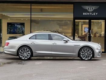Used Bentley Flying Spur 2023 for sale - 77625279: Photo