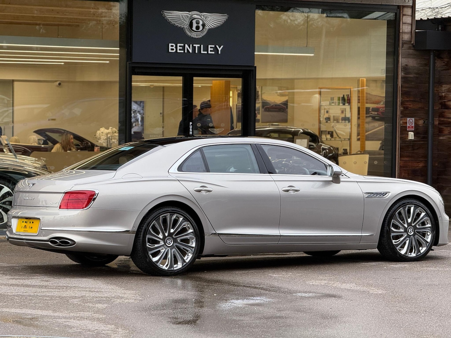 Used Bentley Flying Spur 2023 for sale - 77625279: Photo 5