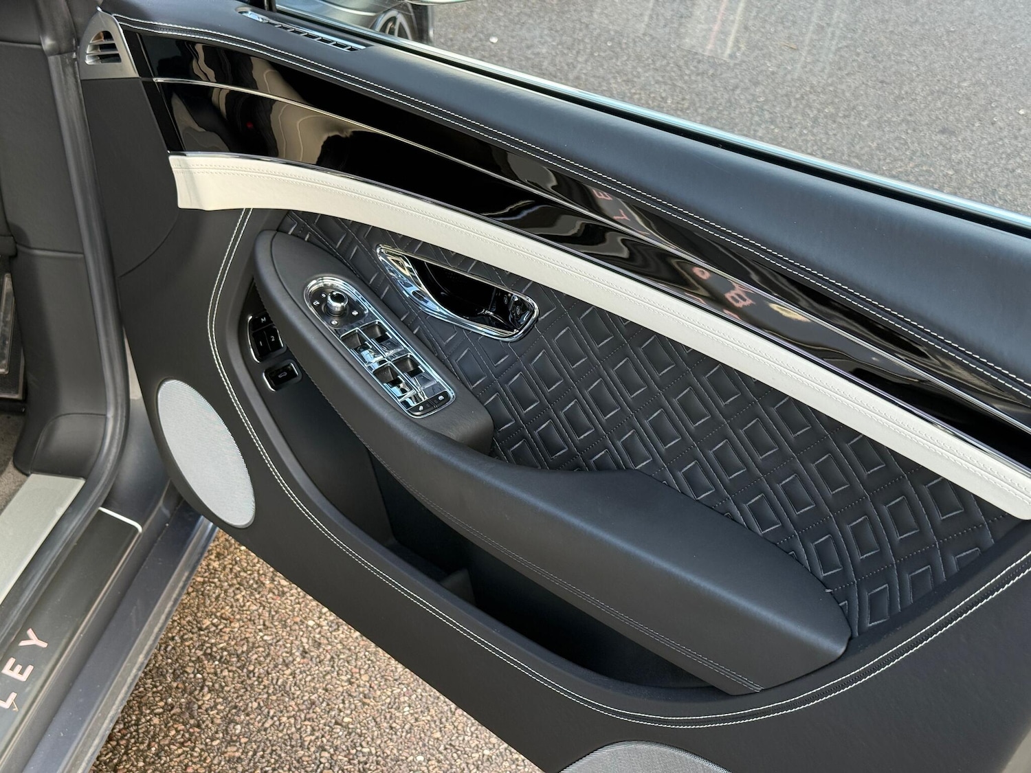 Used Bentley Continental 2018 for sale - 76753142: Photo 18