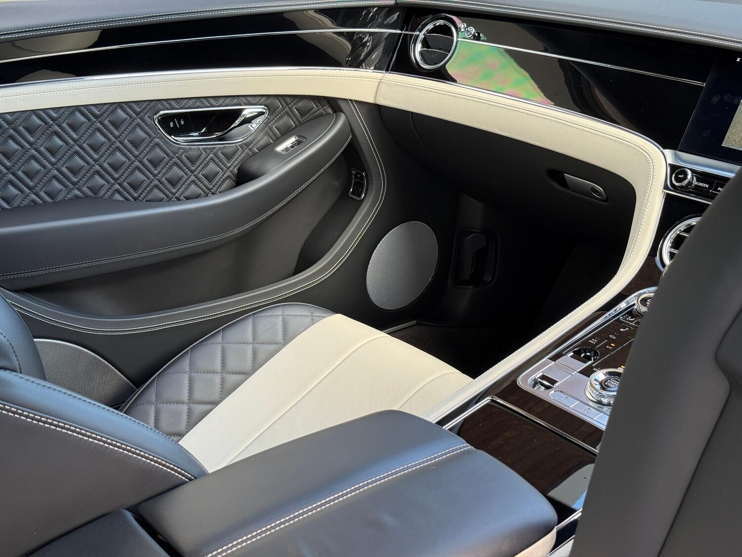 Used Bentley Continental 2018 for sale - 76753142: Photo 19