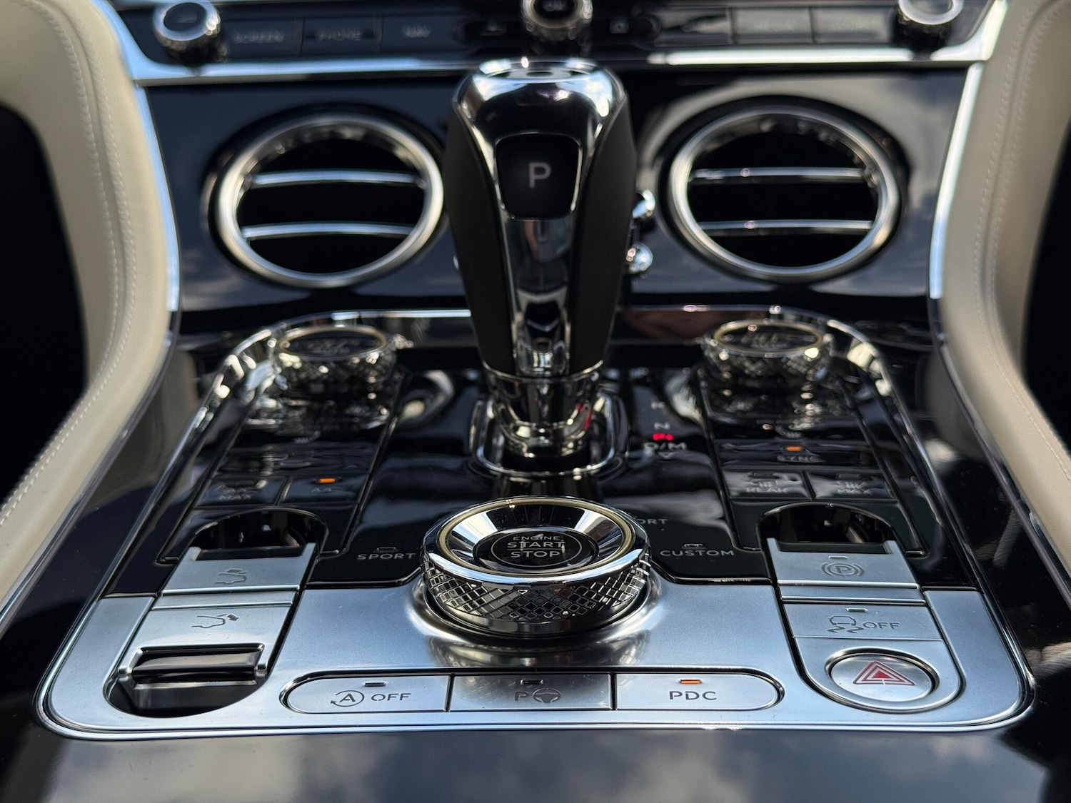 Used Bentley Continental 2018 for sale - 76753142: Photo 26