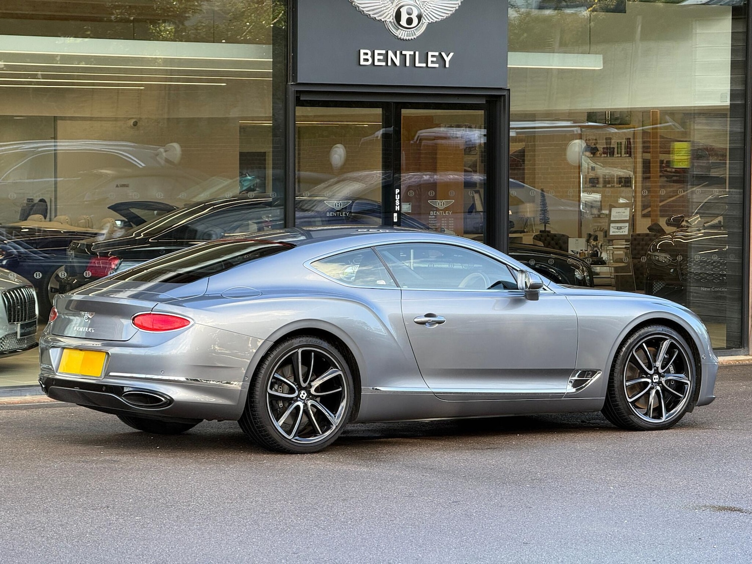 Used Bentley Continental 2018 for sale - 76753142: Photo 6