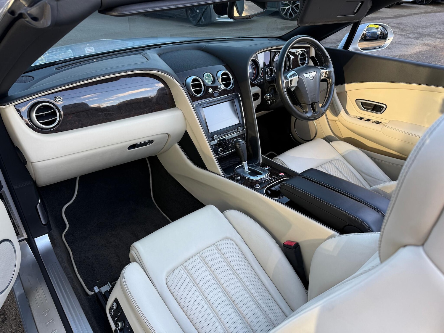 Used Bentley Continental 2014 for sale - 76753159: Photo 14