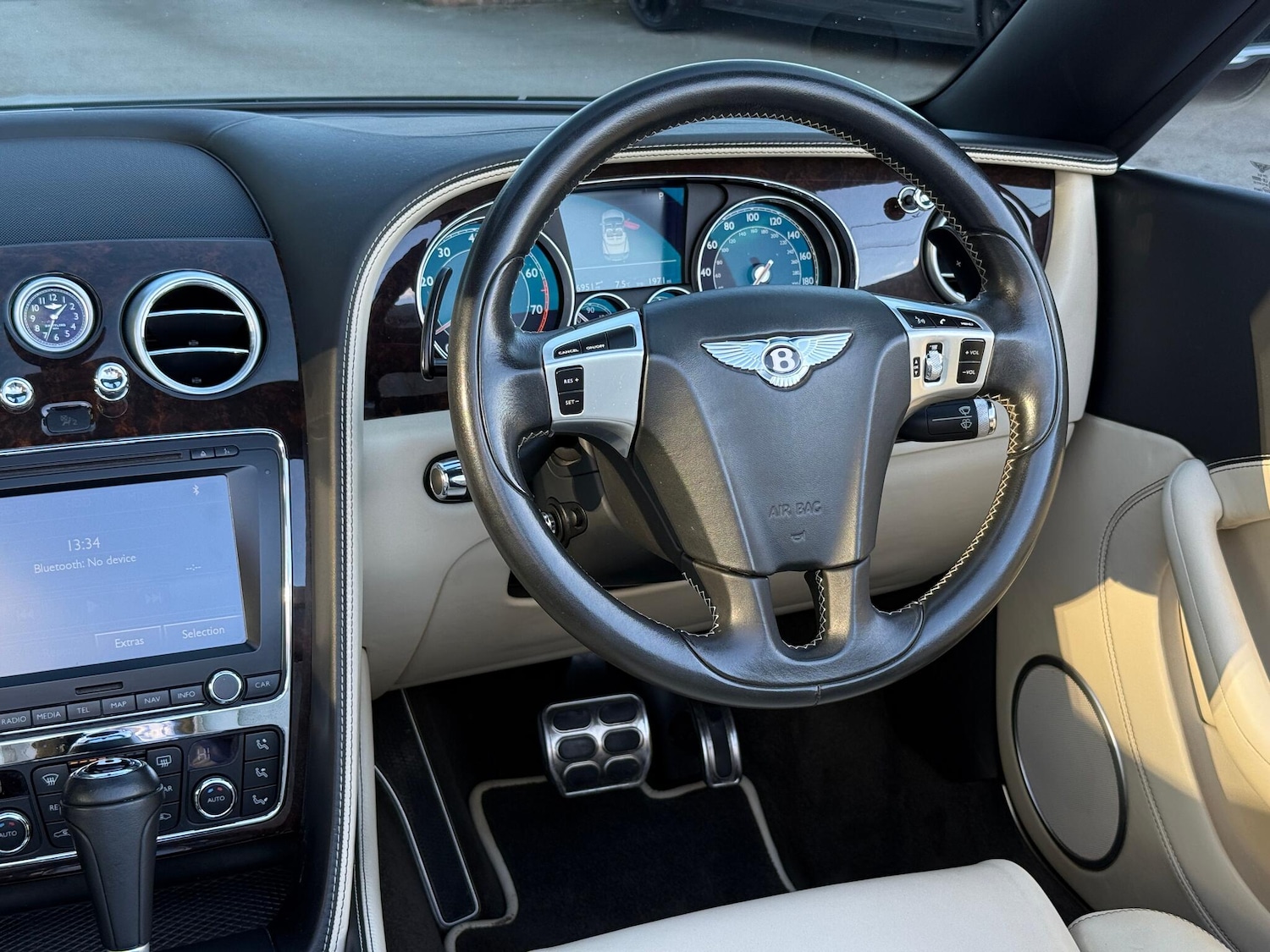 Used Bentley Continental 2014 for sale - 76753159: Photo 20