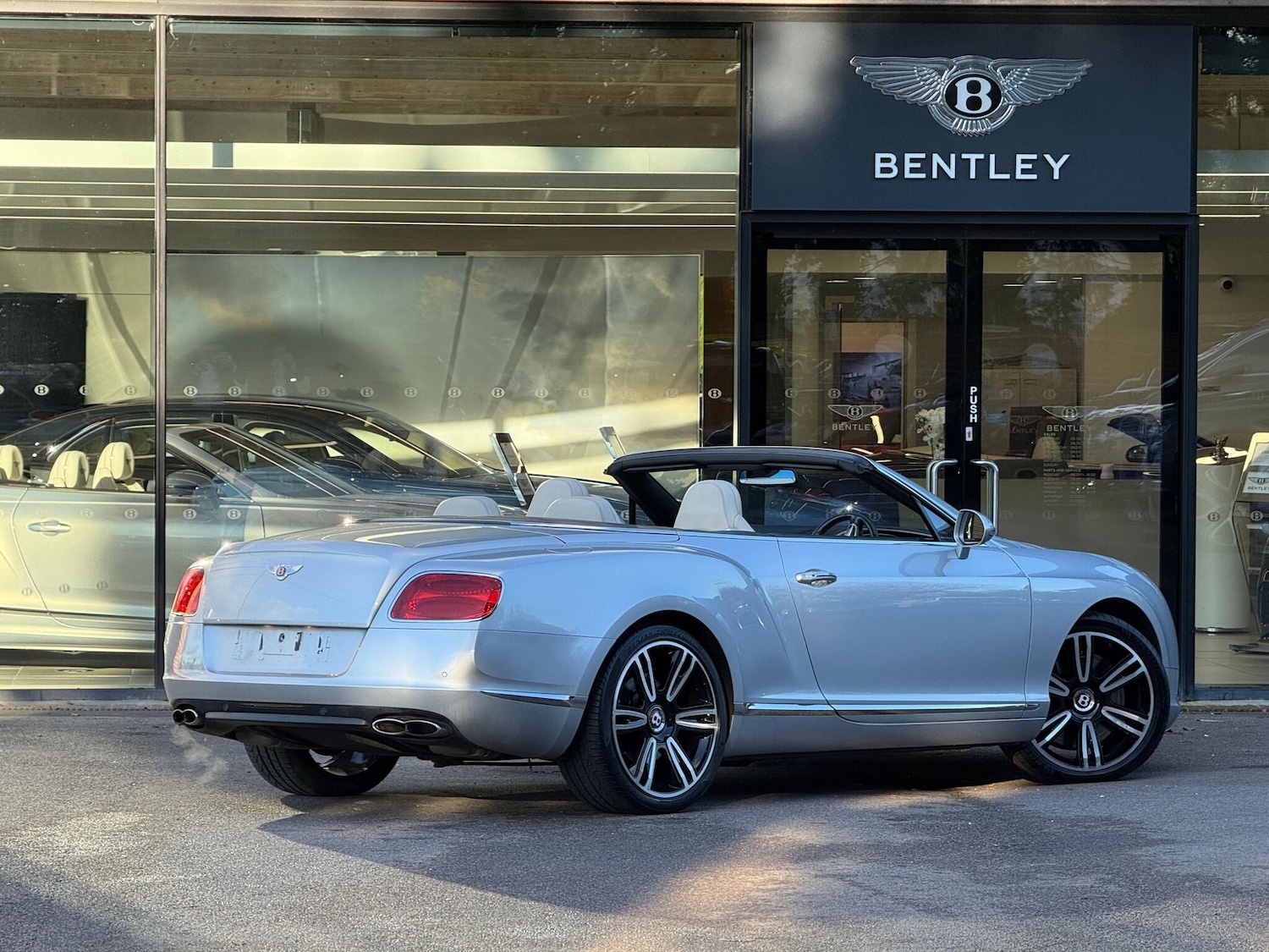 Used Bentley Continental 2014 for sale - 76753159: Photo 23