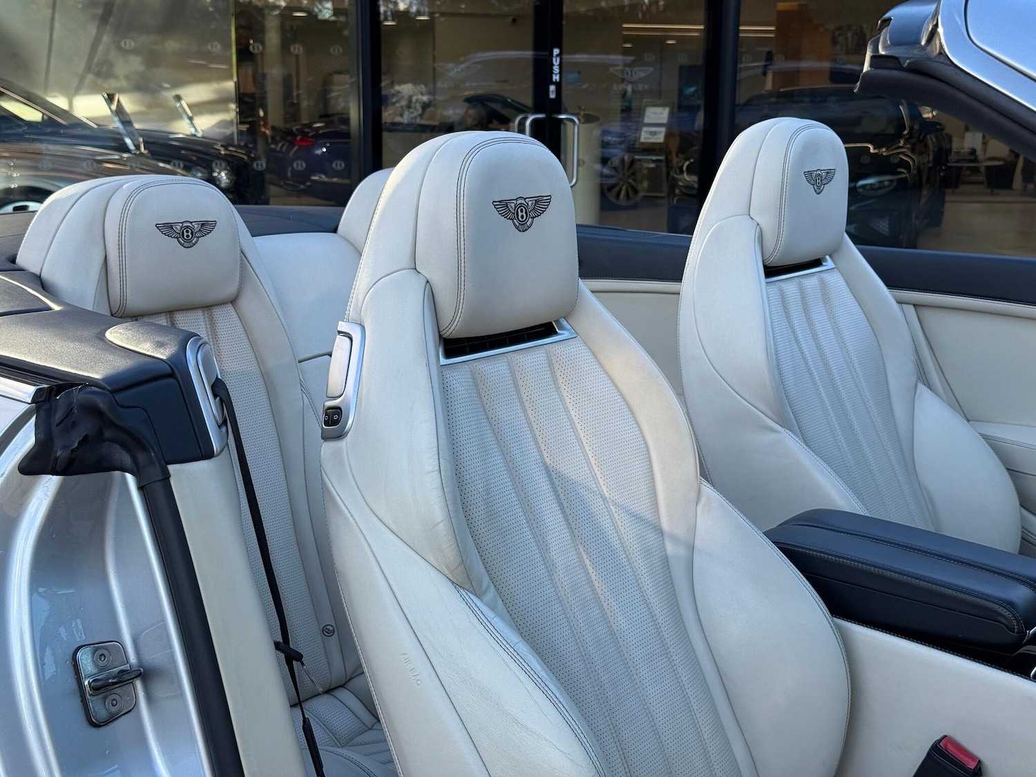 Used Bentley Continental 2014 for sale - 76753159: Photo 3