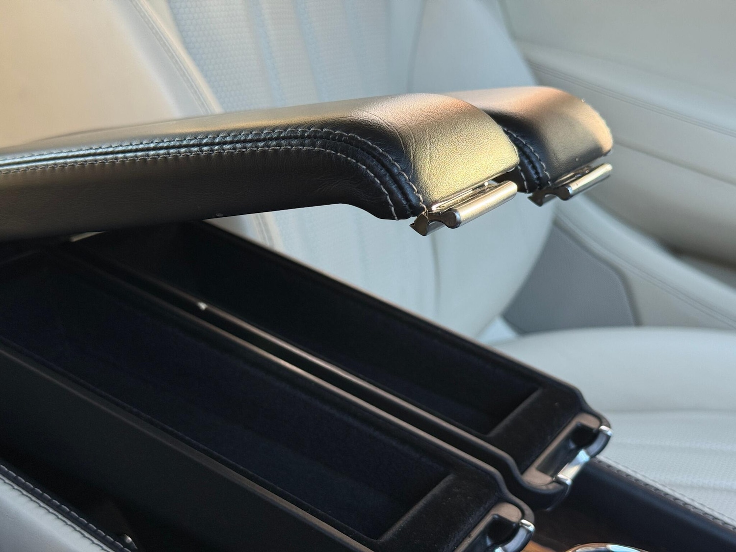 Used Bentley Continental 2014 for sale - 76753159: Photo 31