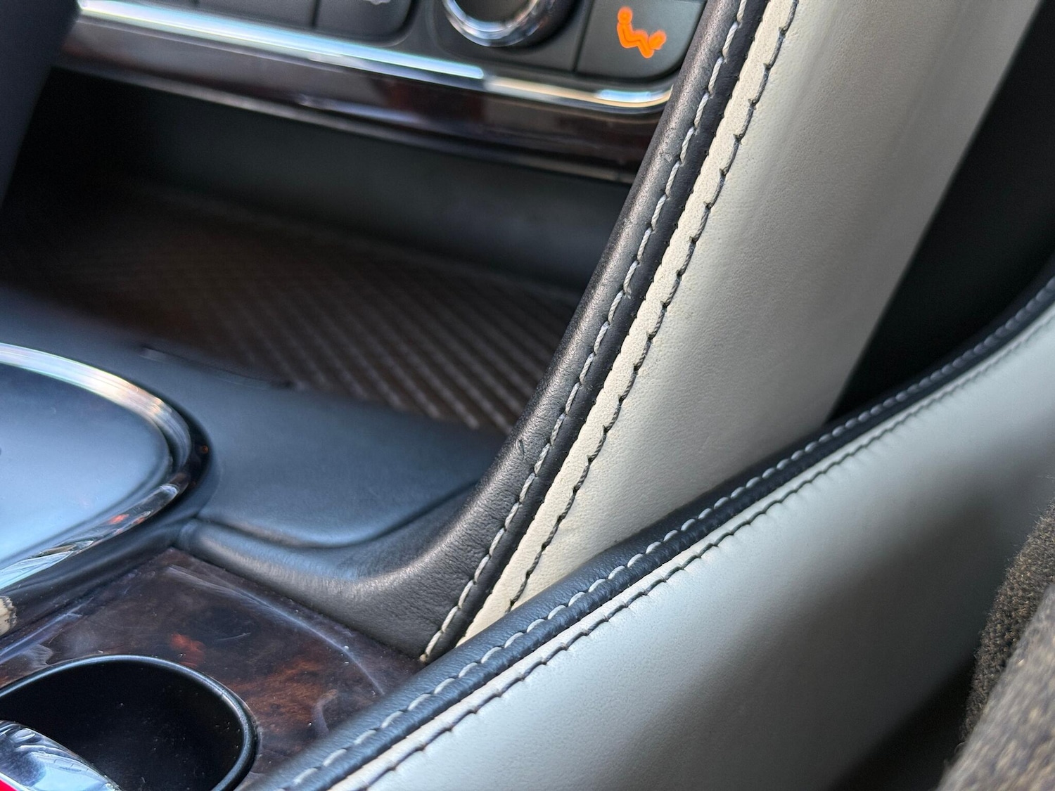 Used Bentley Continental 2014 for sale - 76753159: Photo 33