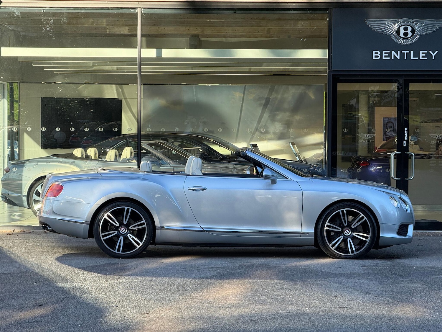 Used Bentley Continental 2014 for sale - 76753159: Photo 5