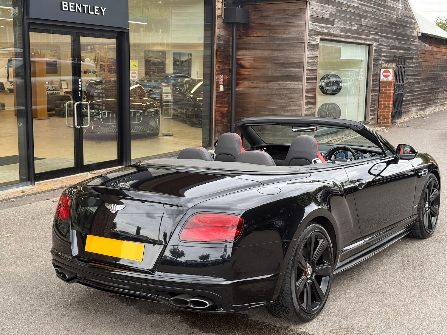 Used Bentley Continental 2017 for sale - 76359880: Photo 10