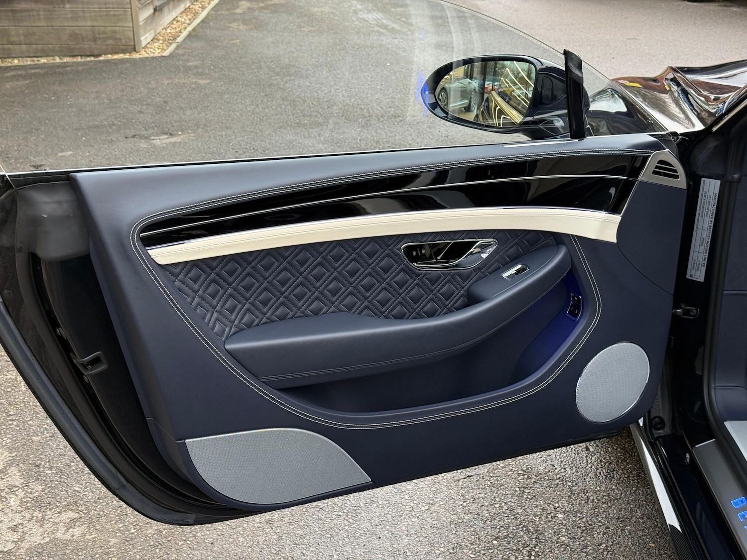 Used Bentley Continental 2022 for sale - 76752672: Photo 18