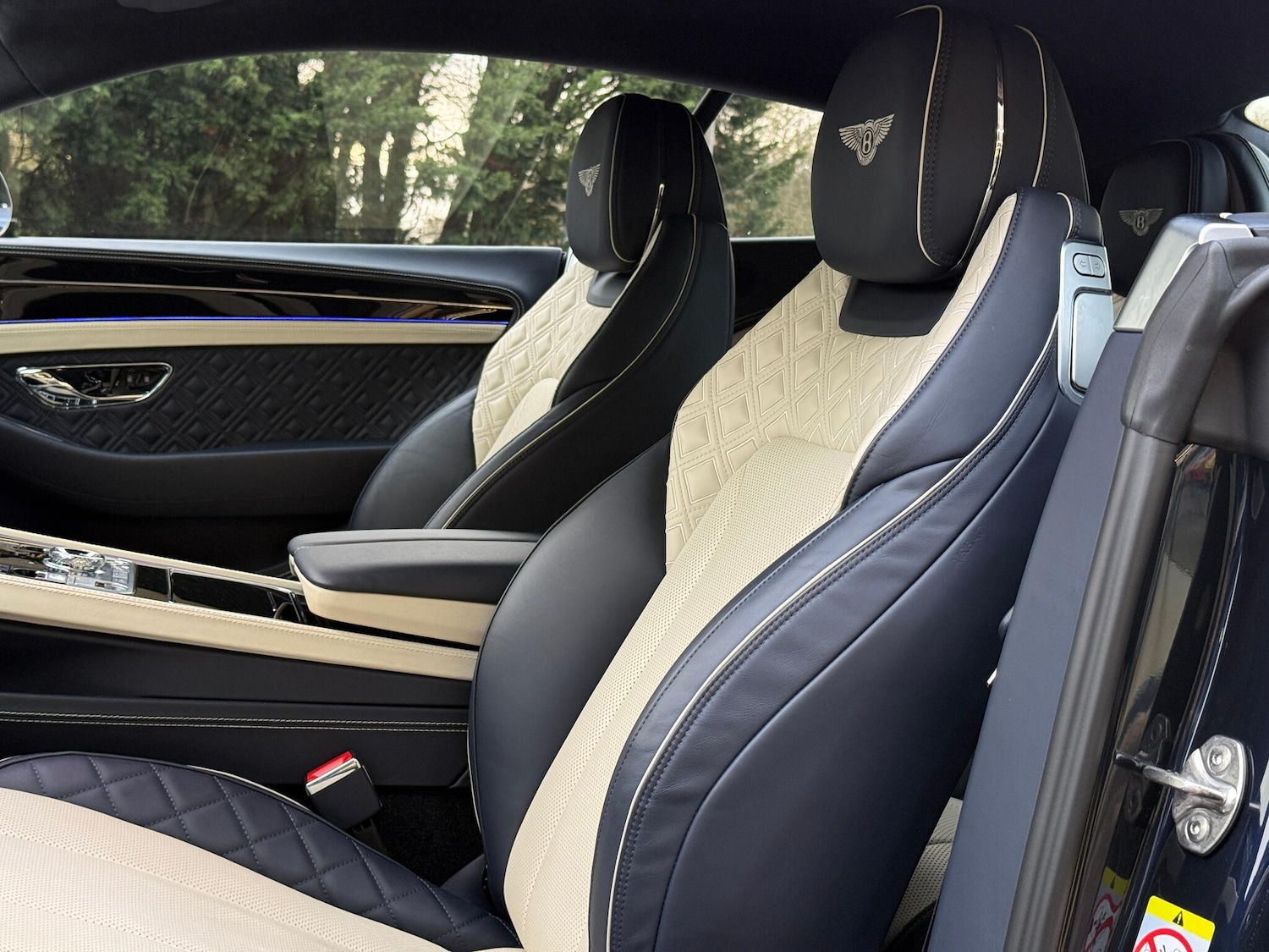 Used Bentley Continental 2022 for sale - 76752672: Photo 19