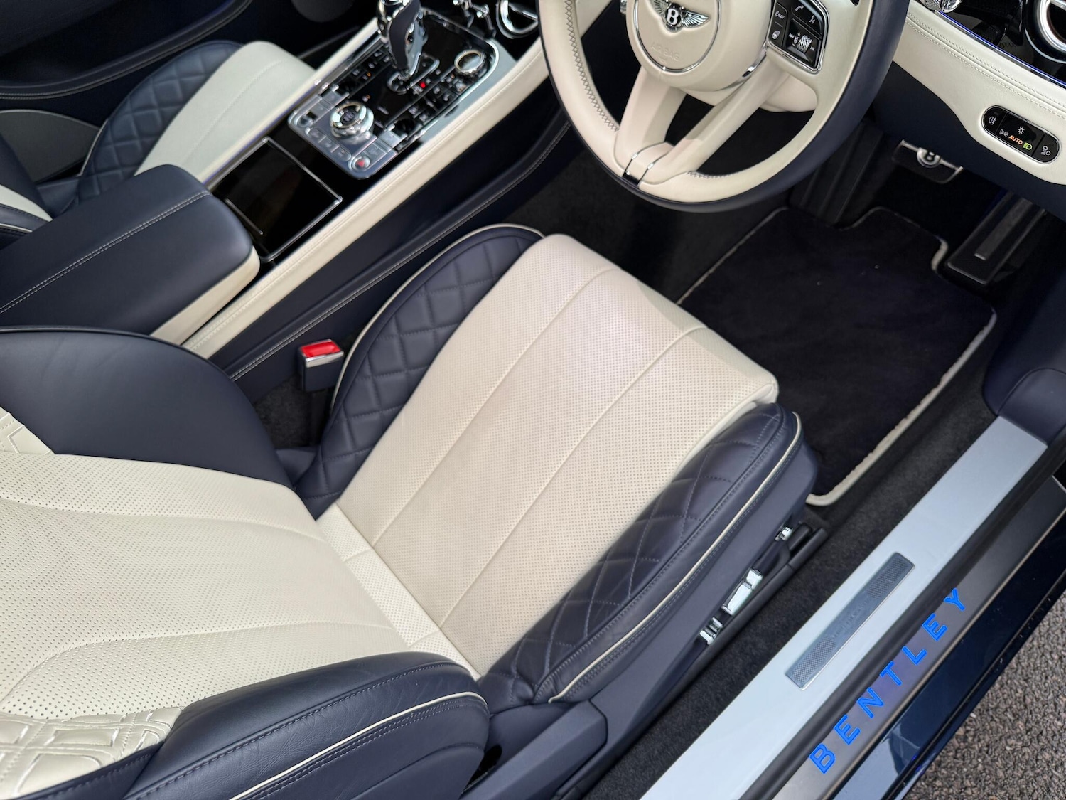 Used Bentley Continental 2022 for sale - 76752672: Photo 21