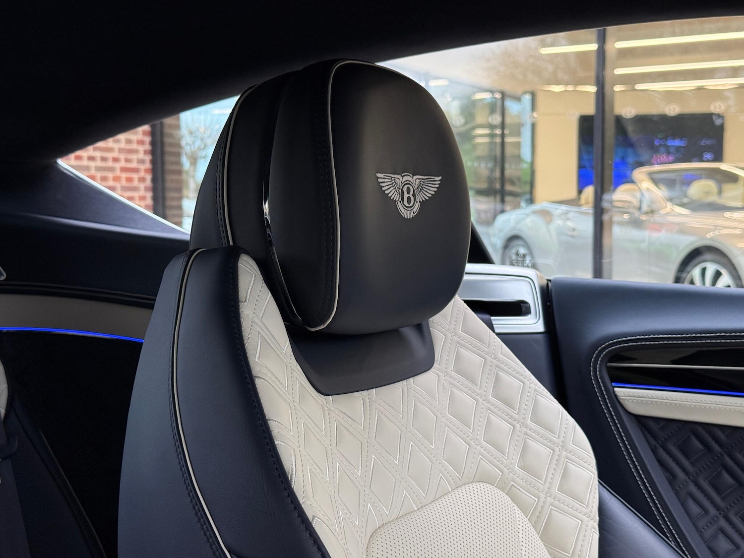 Used Bentley Continental 2022 for sale - 76752672: Photo 40