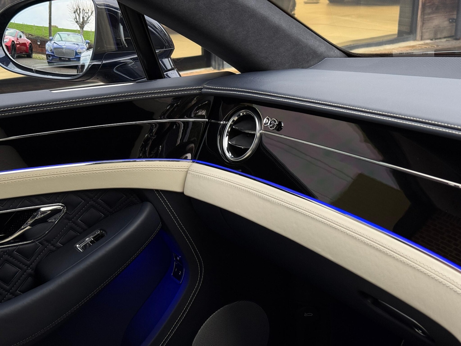 Used Bentley Continental 2022 for sale - 76752672: Photo 41