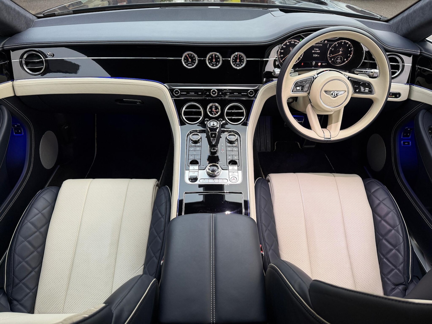 Used Bentley Continental 2022 for sale - 76752672: Photo 5