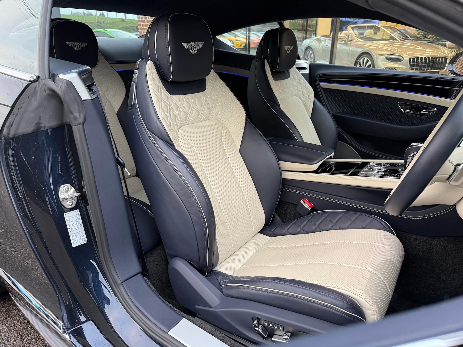 Used Bentley Continental 2022 for sale - 76752672: Photo 6